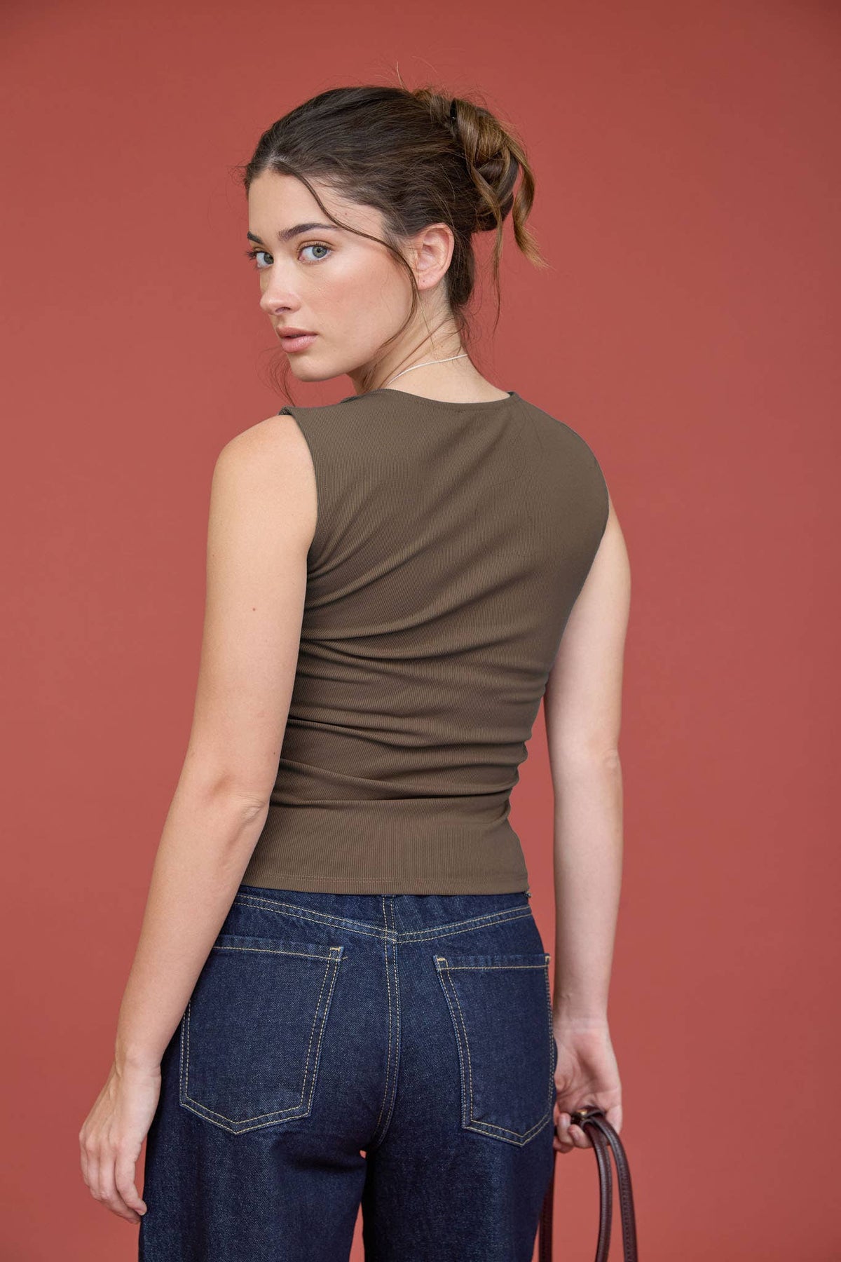 SQUARE NECK SLEEVELESS RUCHED DETAIL TOP