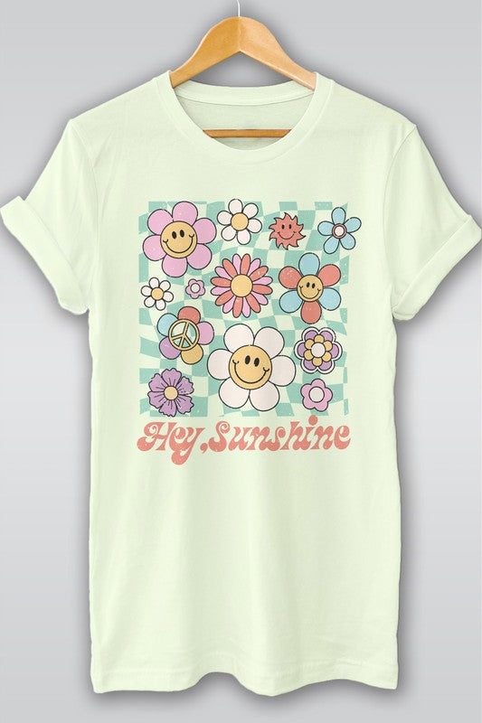 Retro Summer Flower Checkered Graphic Tee -  Nueva Moda Boutique By Giselly 