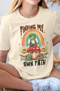 Finding My Own Path Retro Flower Frog Graphic Tee -  Nueva Moda Boutique By Giselly 