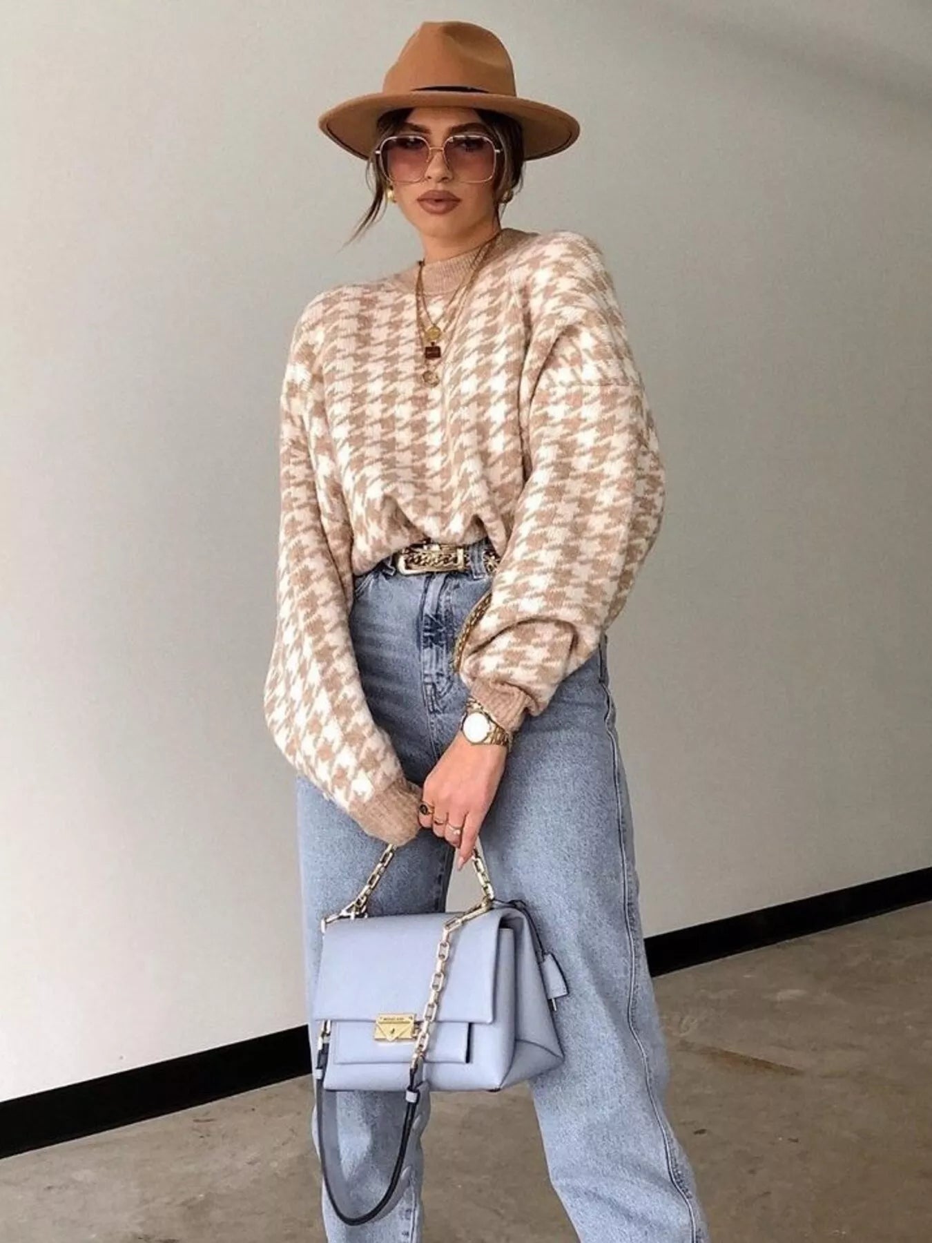 c8aecb6d468347bf8b03db869f60b6dc-Max-Origin