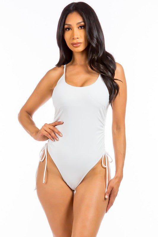 SEXY SOLID COLOR ONE PIECE -  Nueva Moda Boutique By Giselly 