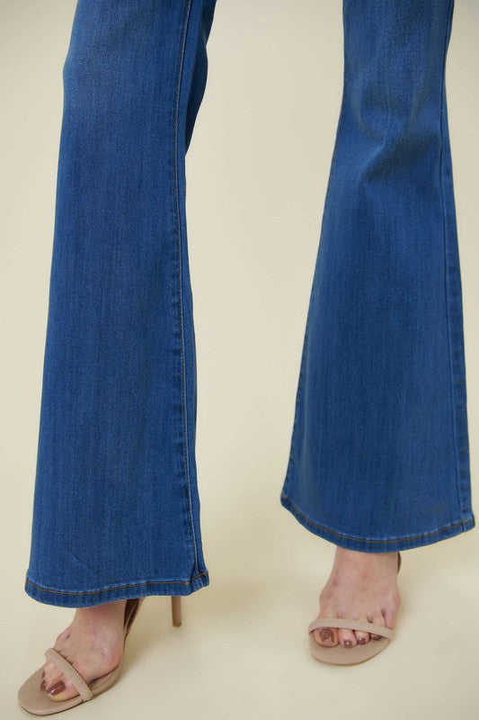 Curvy Flare Jeans -  Nueva Moda Boutique By Giselly 
