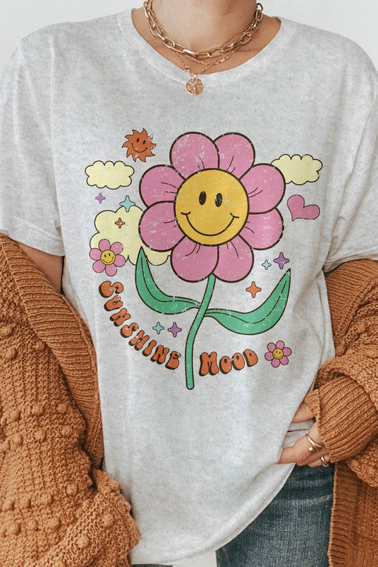 Sunshine Mood Daisy Flower Graphic Tee -  Nueva Moda Boutique By Giselly 